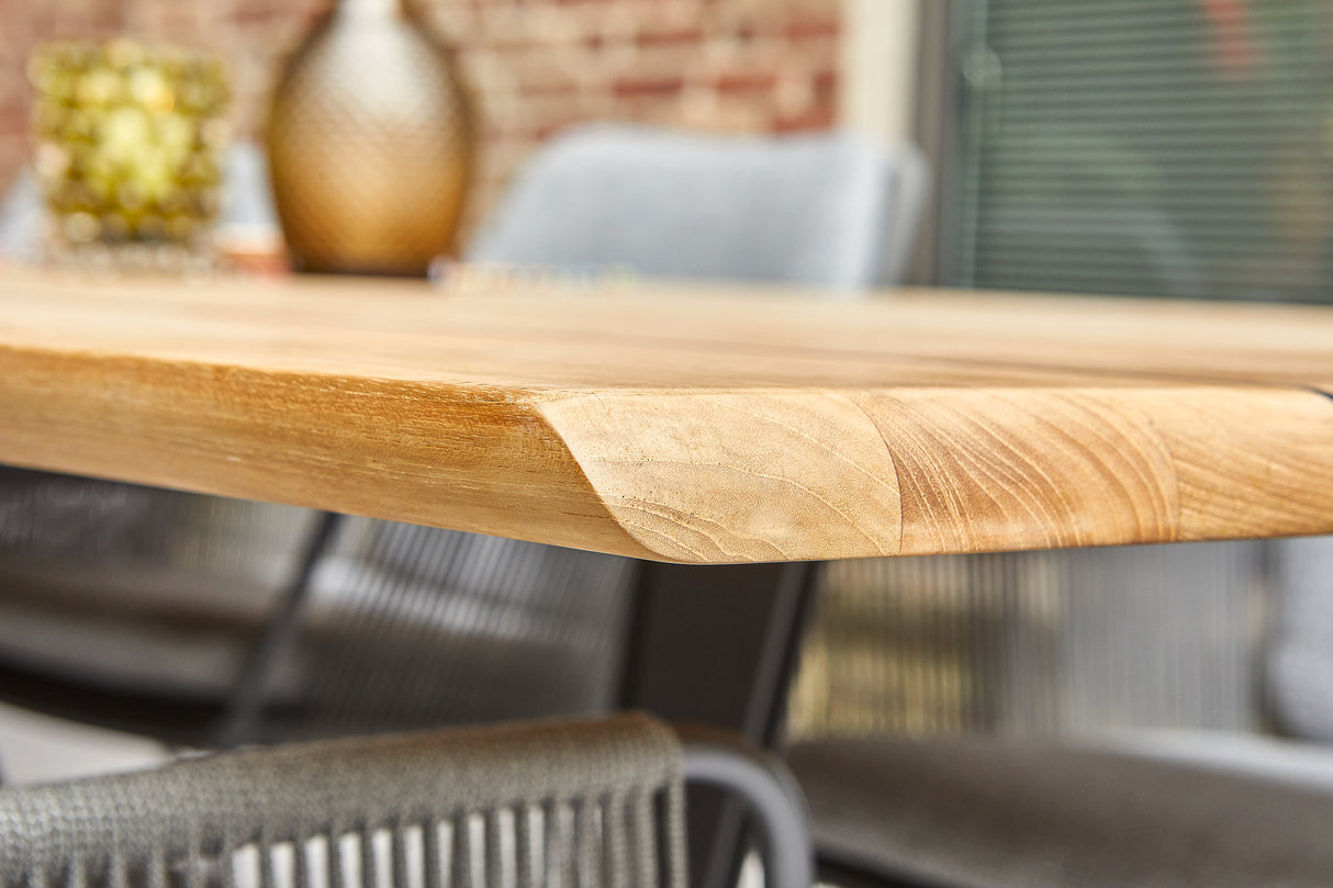 SUNS Palermo tafel 420 x 100 cm - Natural new teak blad / Matt royal grey frame