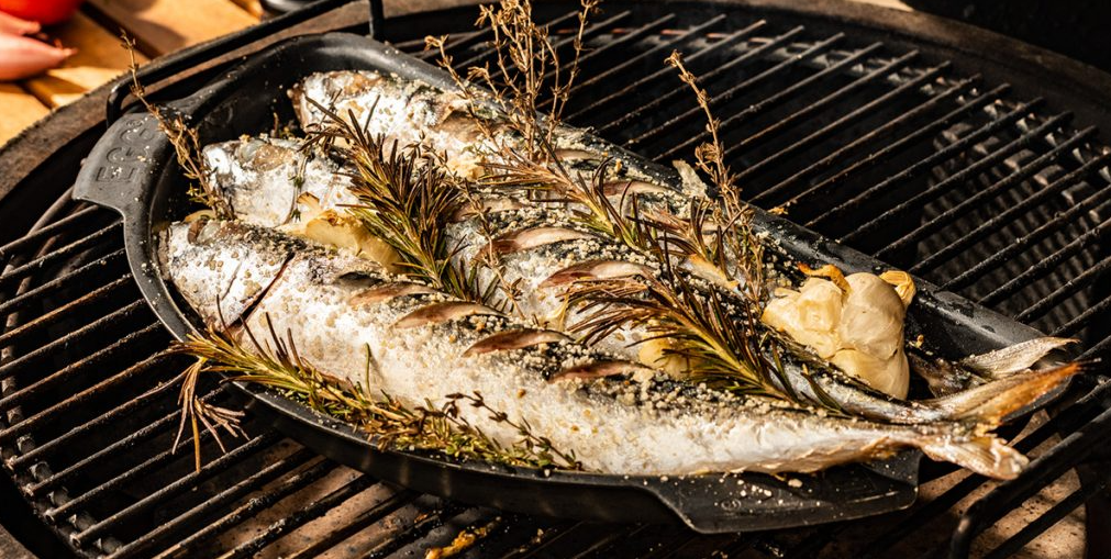 Big Green Egg Half geperforeerd rooster Large