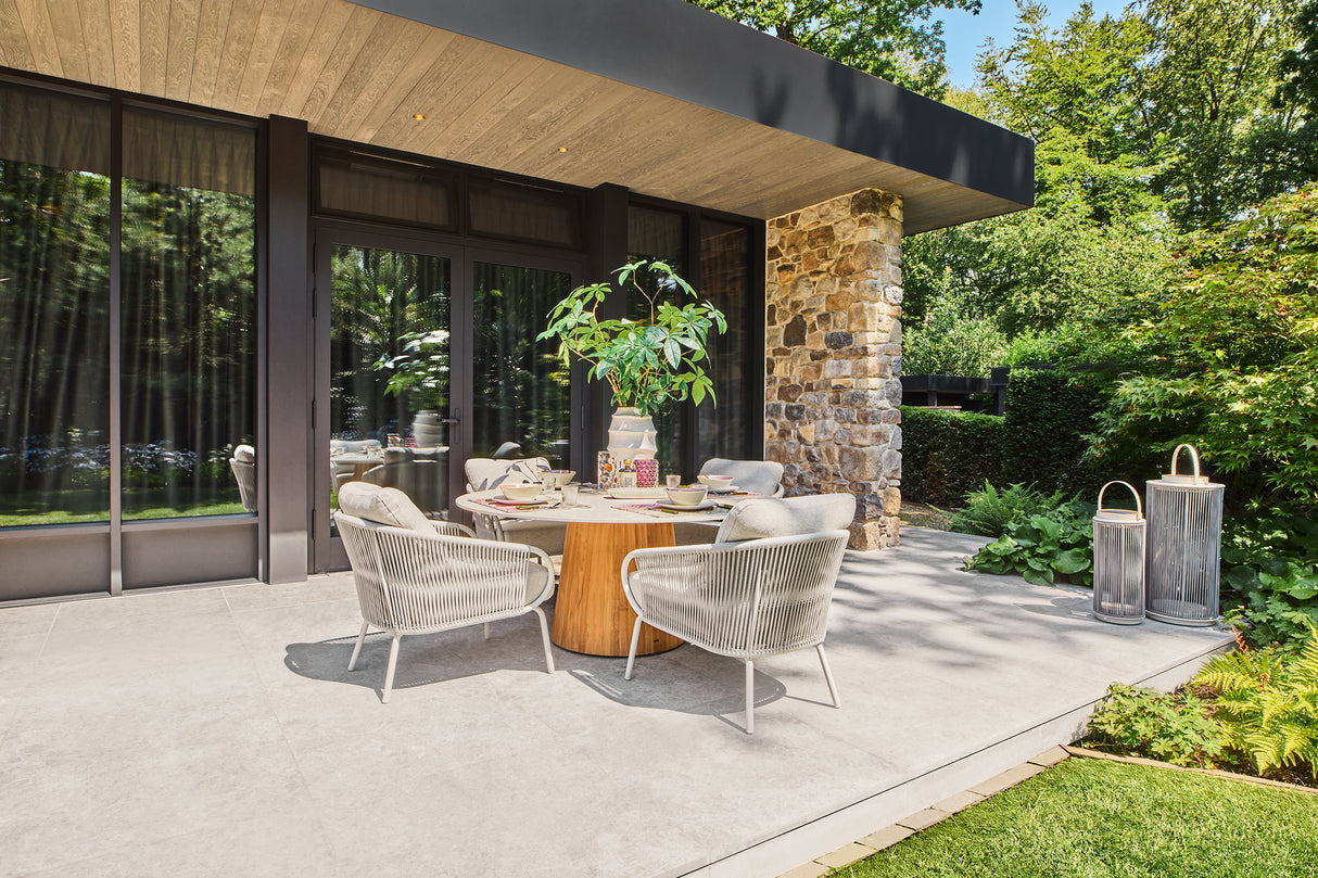 SUNS Dolce low dining chair - Natural gravel / Camel sand