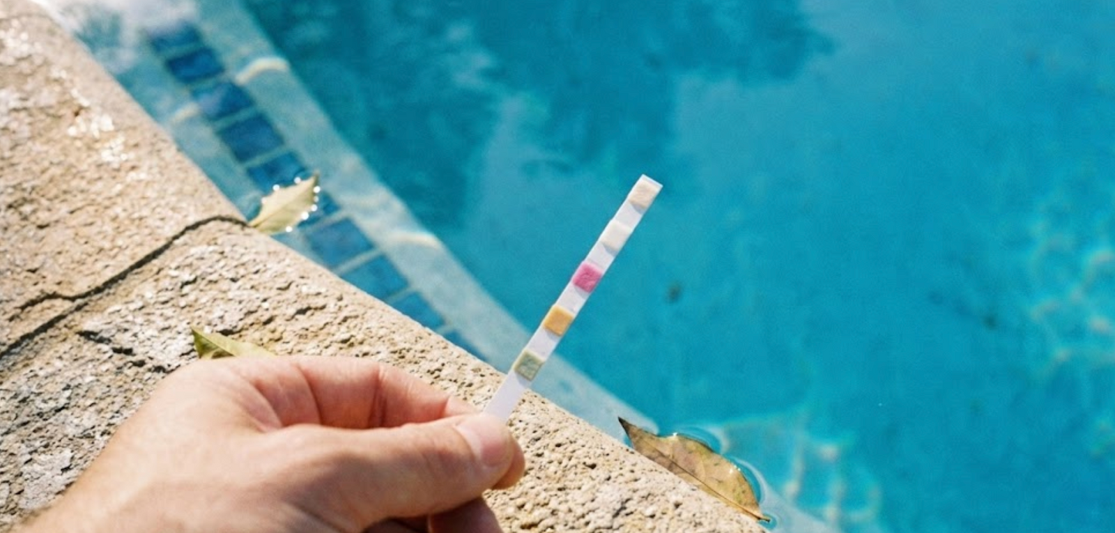 Wat is cyaanzuur (stabilisator) in zwembadwater?