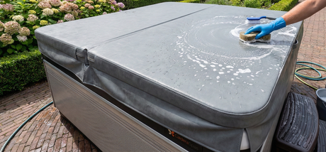 Hoe je spa cover reinigen en onderhouden?