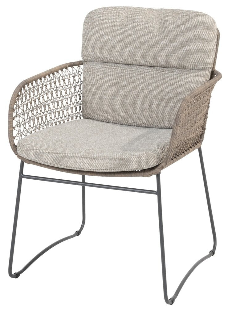 4 Seasons outdoor aprilla dining pure + privada tafel - demo