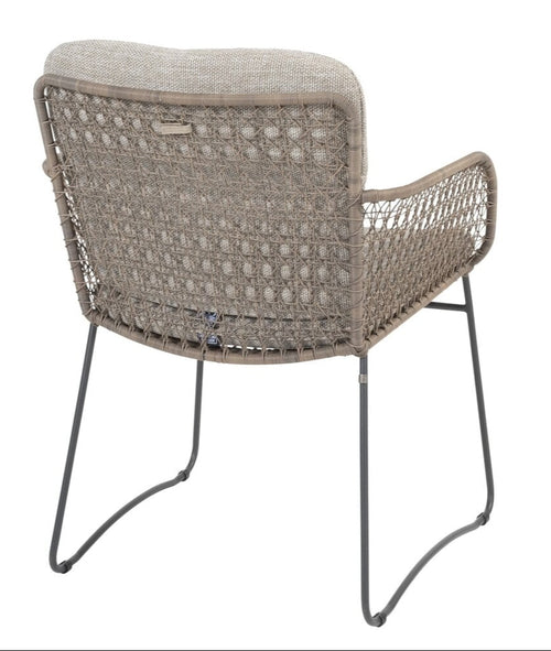 4 Seasons outdoor aprilla dining pure + privada tafel - demo