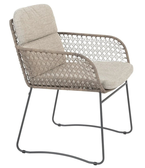 4 Seasons outdoor aprilla dining pure + privada tafel - demo