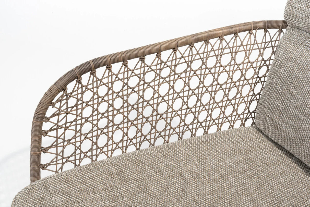 4 Seasons outdoor aprilla dining pure + privada tafel - demo