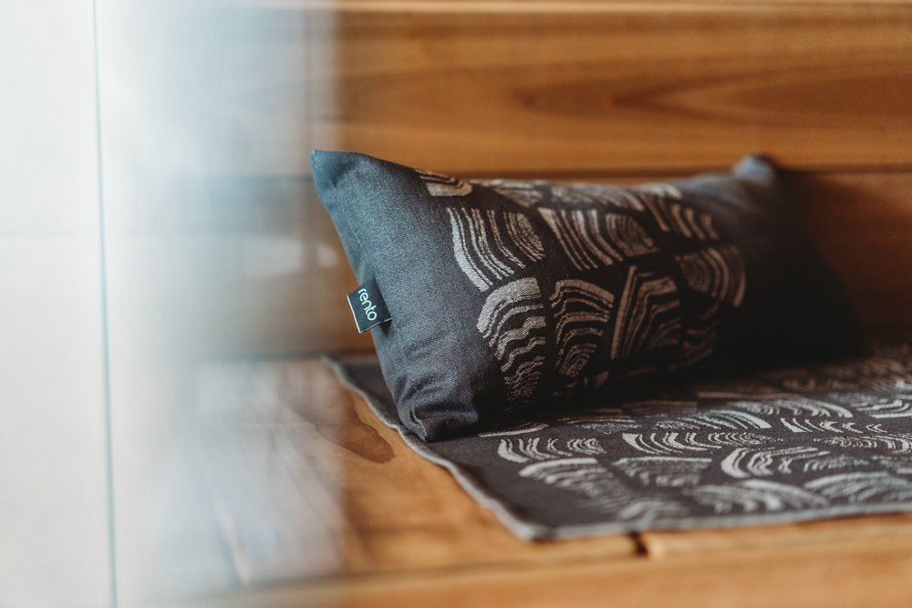 Rento Pino sauna seat cover 150 x 50 cm - zwart