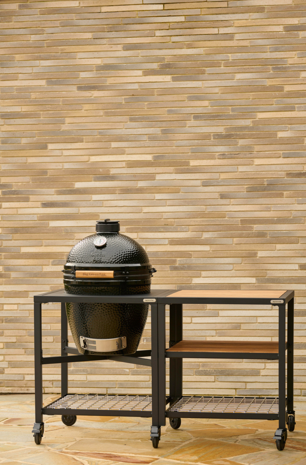 Big Green Egg The Onyx Large Outdoor Kitchen