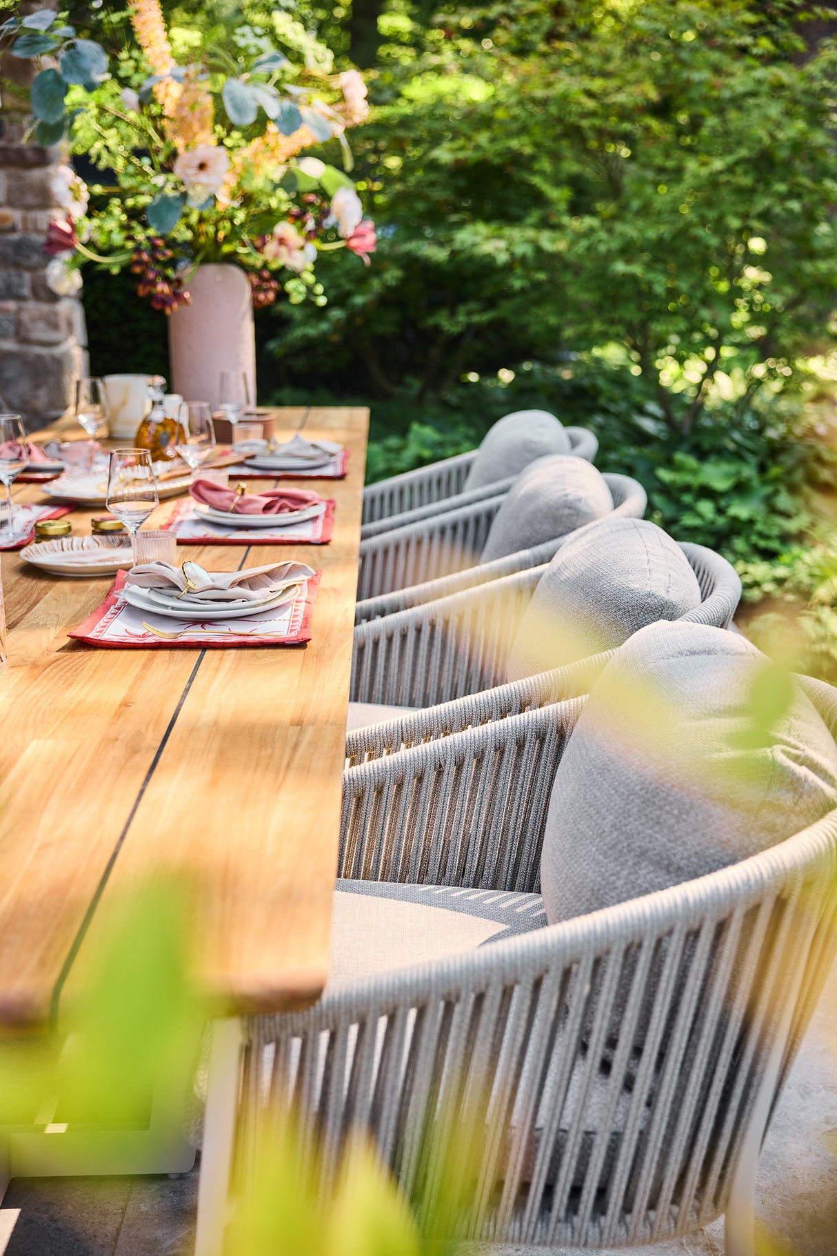 SUNS Palermo tafel 420 x 100 cm - Natural new teak blad / Matt white frame