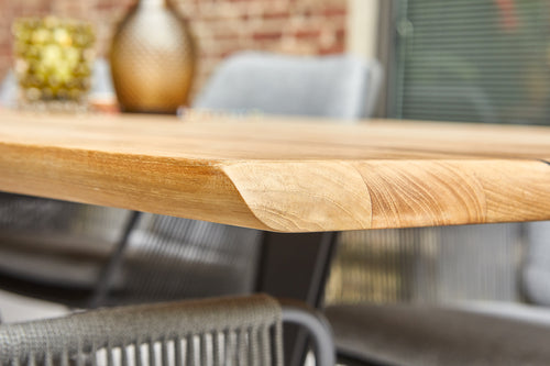 SUNS Palermo tafel 420 x 100 cm - Natural new teak blad / Matt royal grey frame