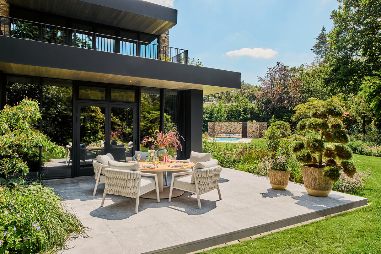 SUNS Low dining set met Grado tafel en Sato stoelen