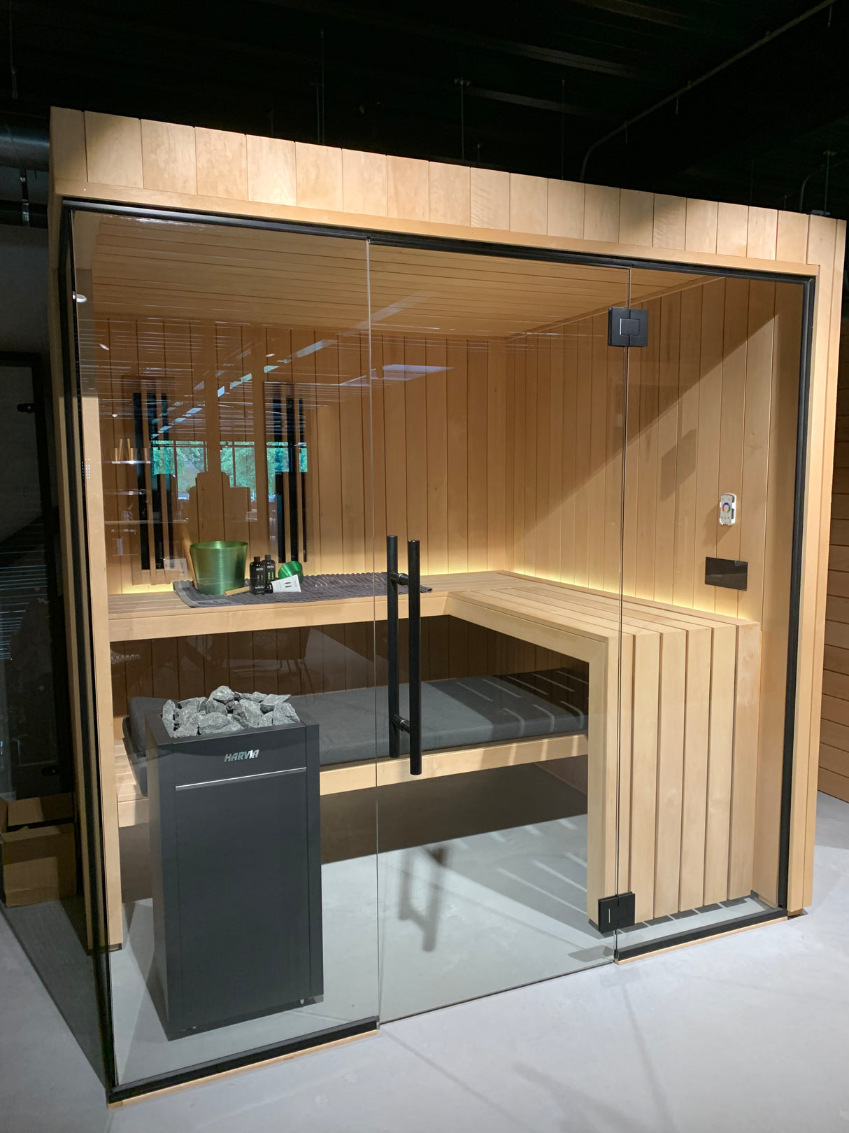 Rhodos maatwerk binnensauna 220 x 200 x 221 cm - elzenhout