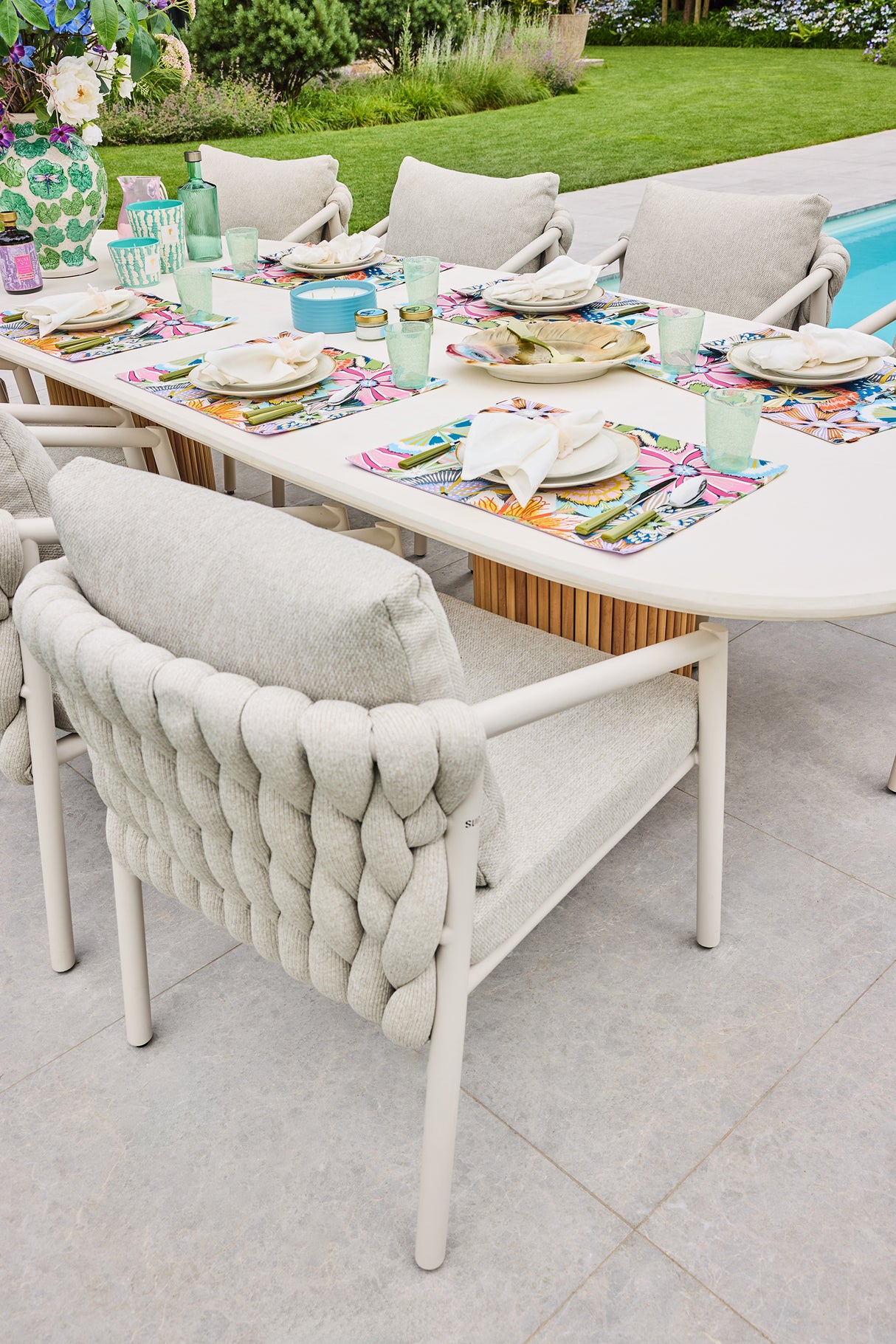 SUNS Sato dining chair