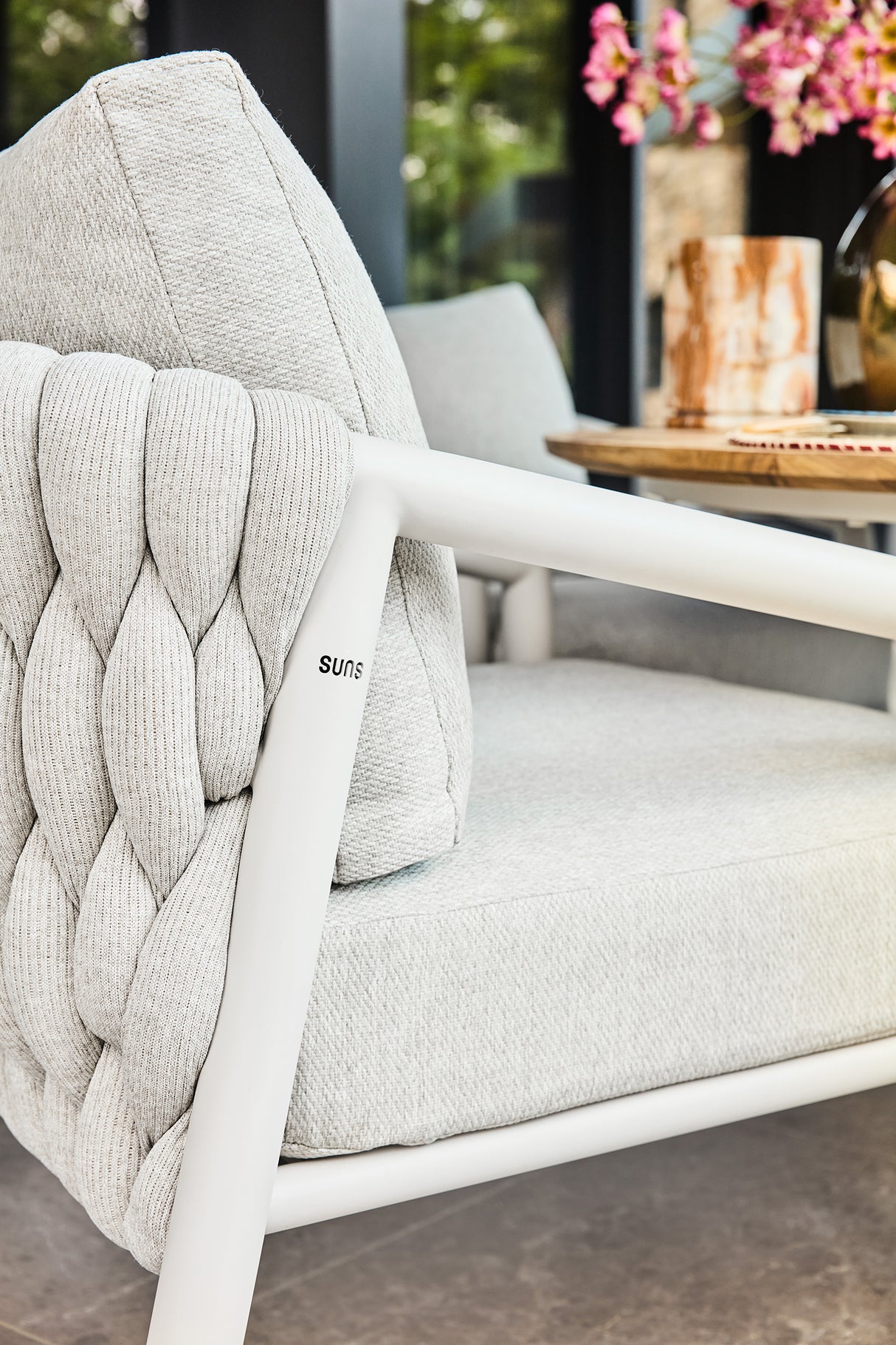 SUNS Sato low dining chair